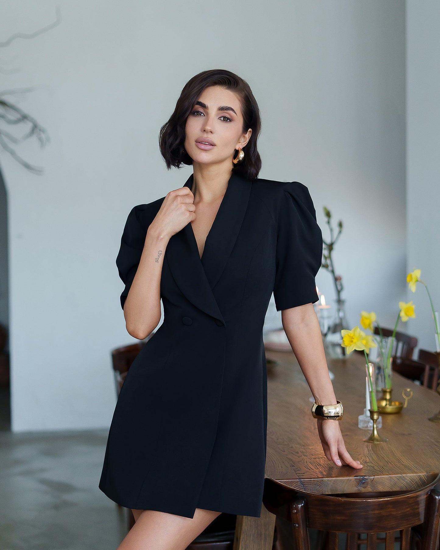 Collared Puff-Sleeve Mini Dress