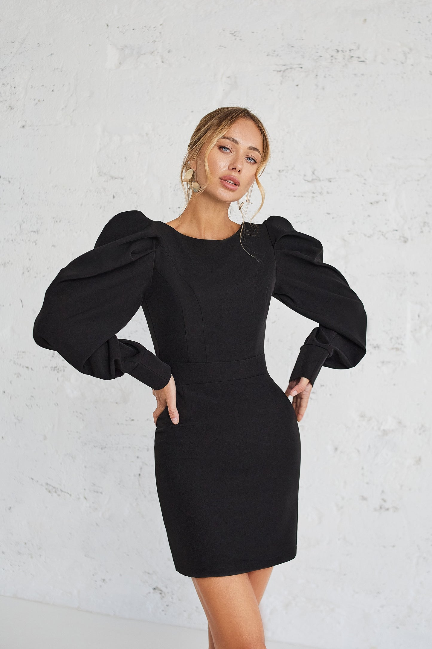 Backless Puff Sleeve Mini Dress