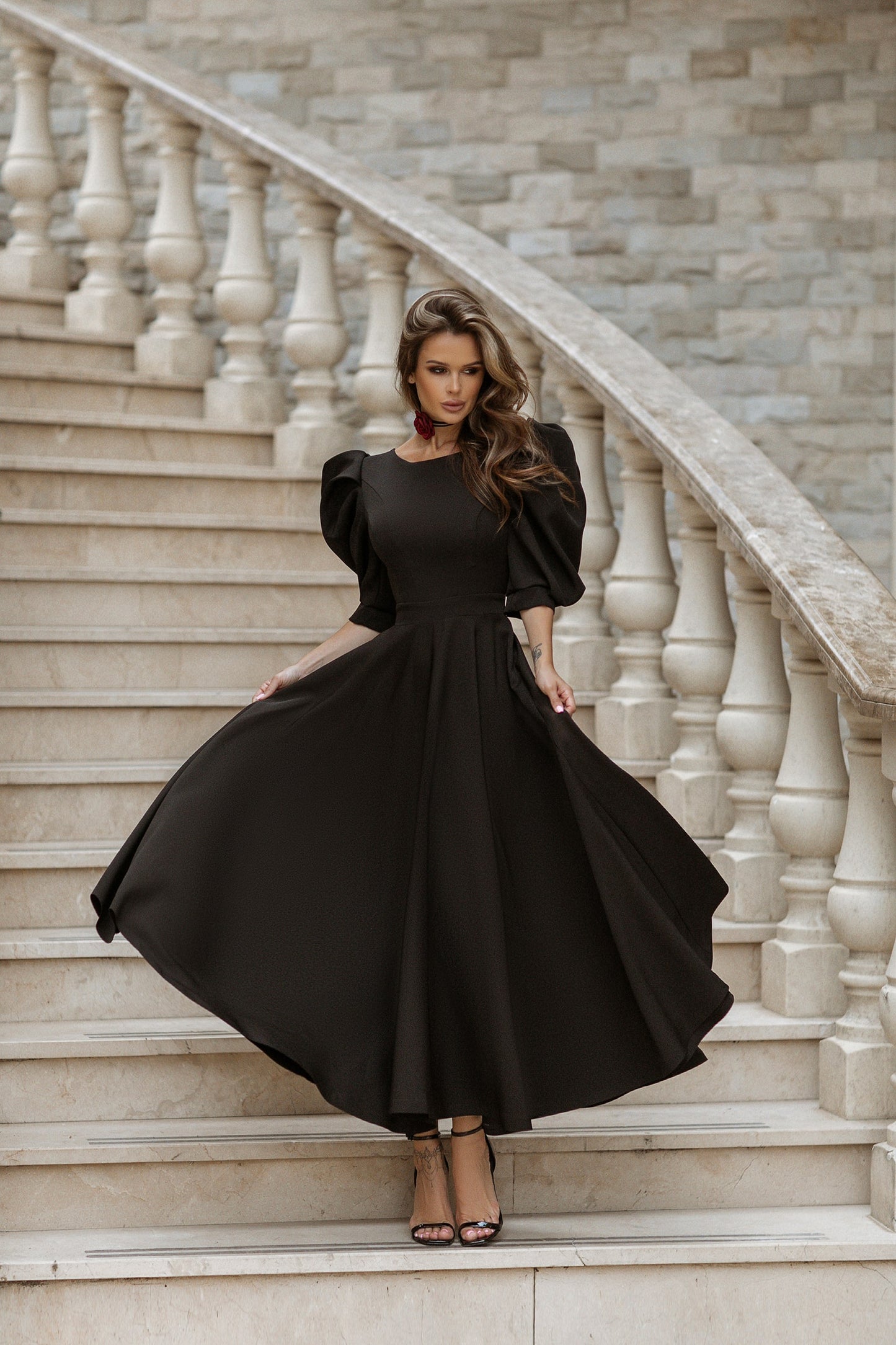Backless Puff-Sleeve Midi Dress
