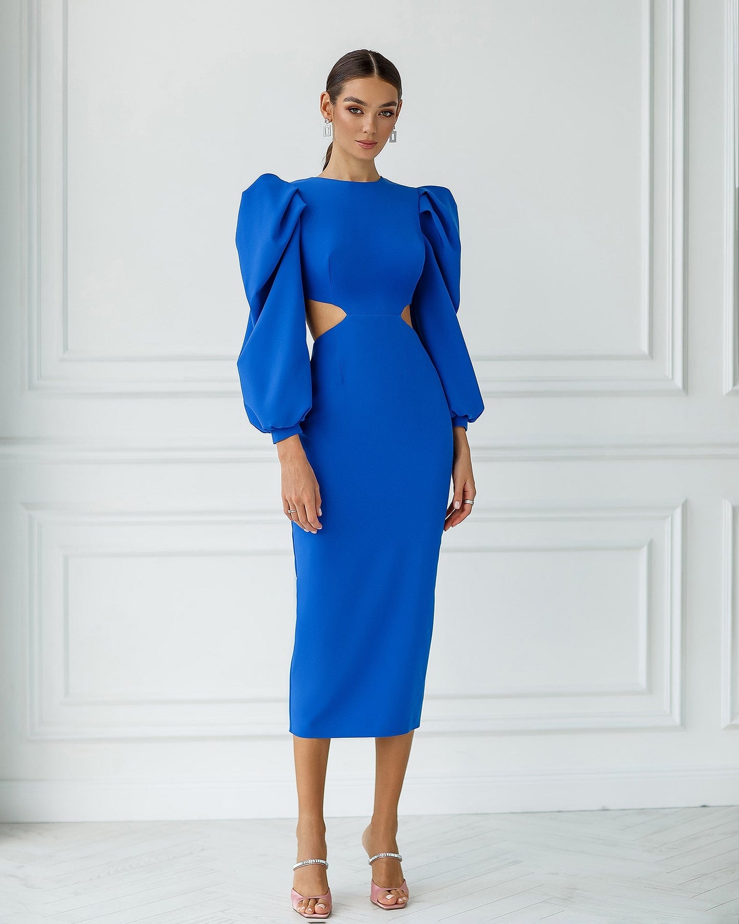 Backless Cut-Out Puff-Sleeve Midi Dress