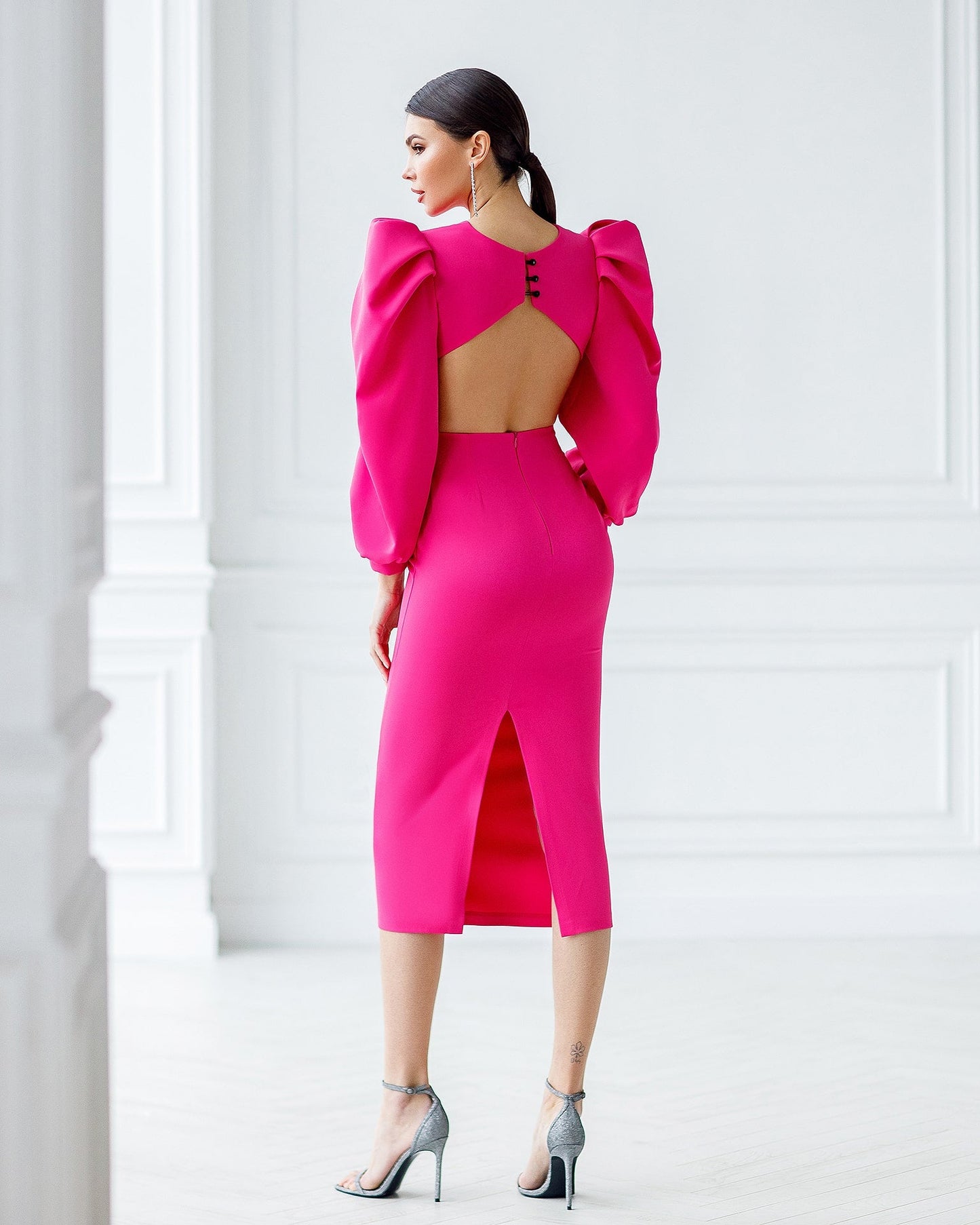 Backless Cut-Out Puff-Sleeve Midi Dress