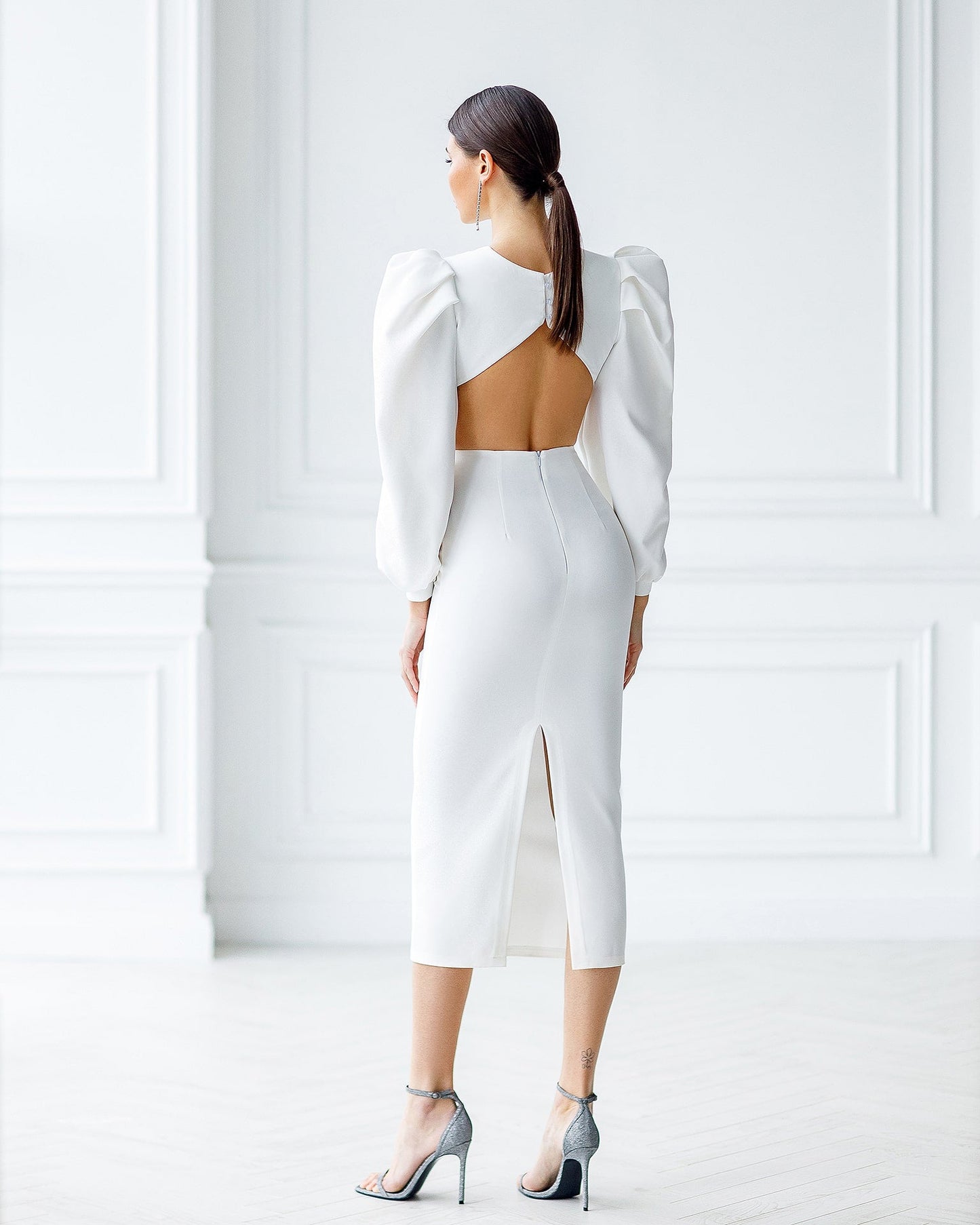 Backless Cut-Out Puff-Sleeve Midi Dress