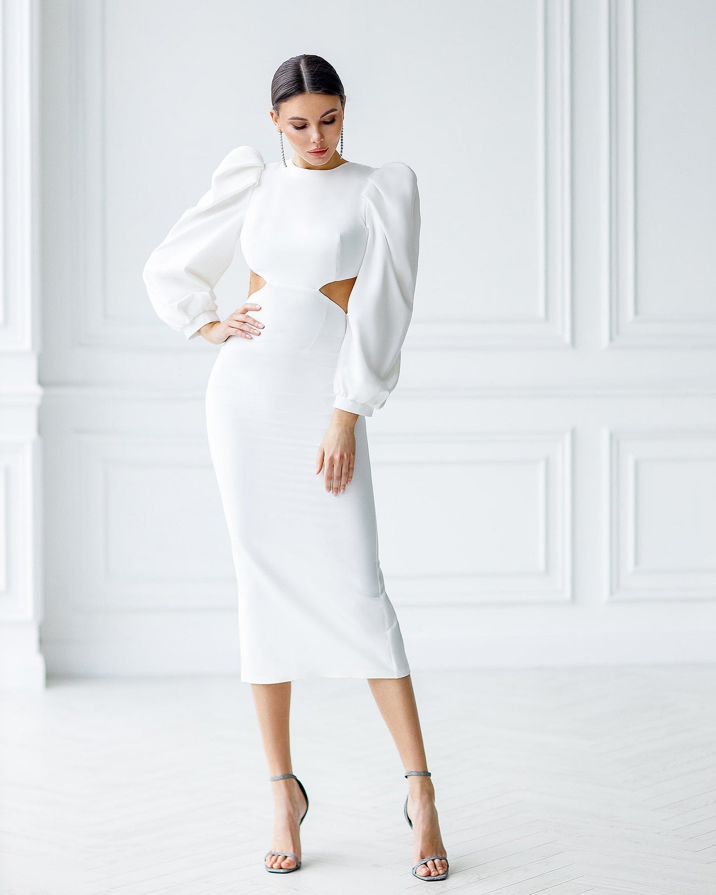 Backless Cut-Out Puff-Sleeve Midi Dress