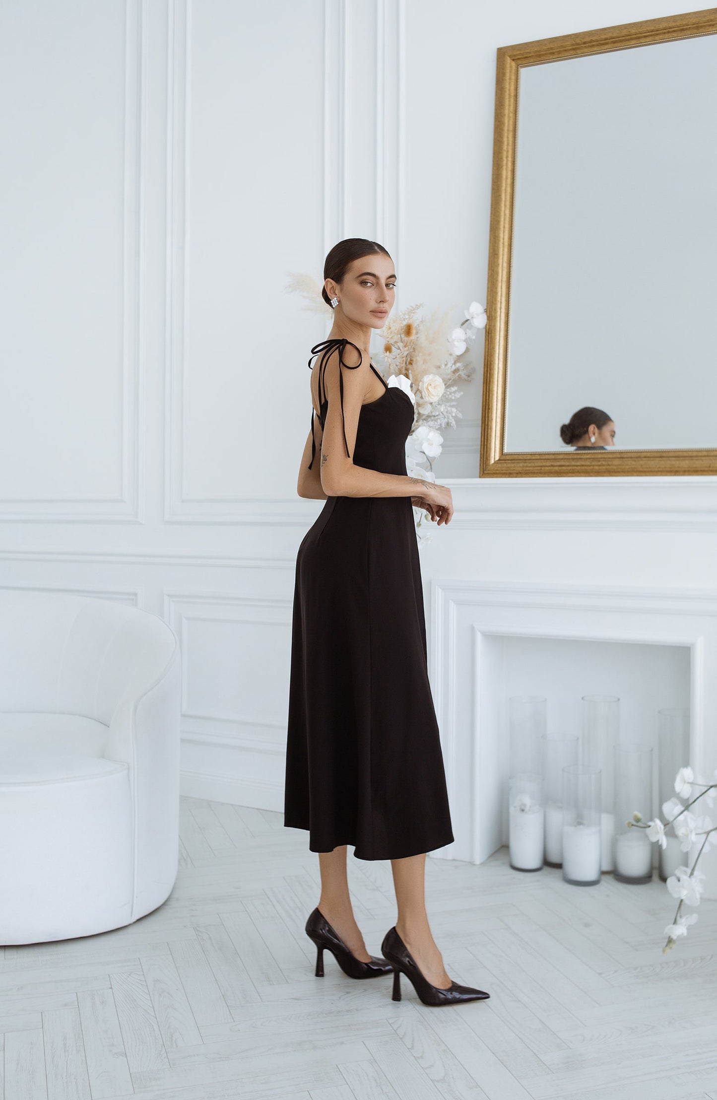 Sleevless Midi Dress