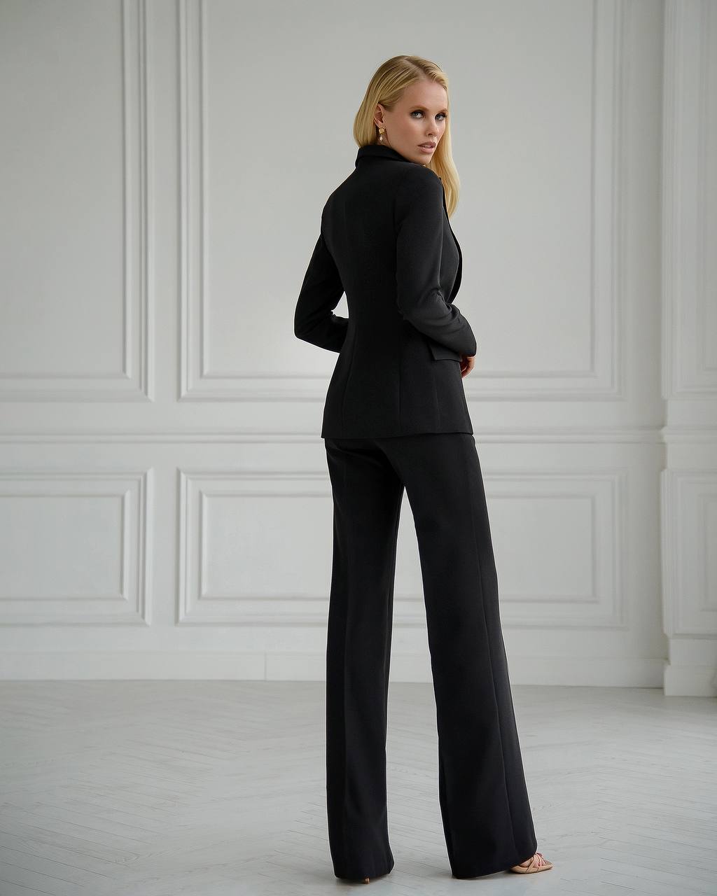 Single-Breasted Suit 3-Piece