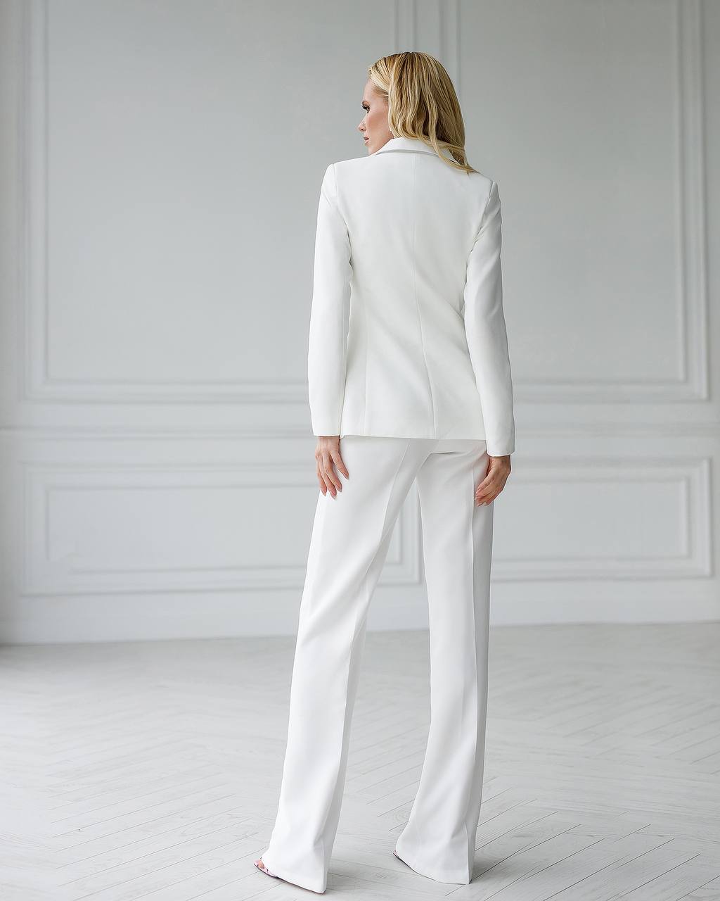 Single-Breasted Suit 3-Piece