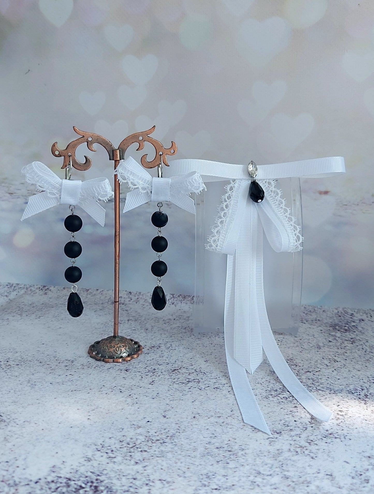 Jewelry Set: Choker And Earrings Decorated With Ribbon And Lace