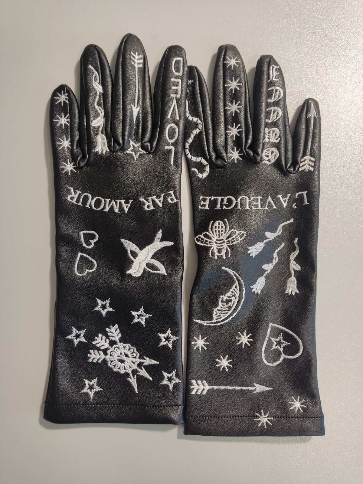 Eco-Leather Gloves With Colored Machine Embroidery