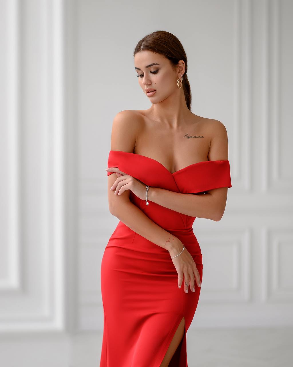 Off-The-Shoulder Maxi Dress