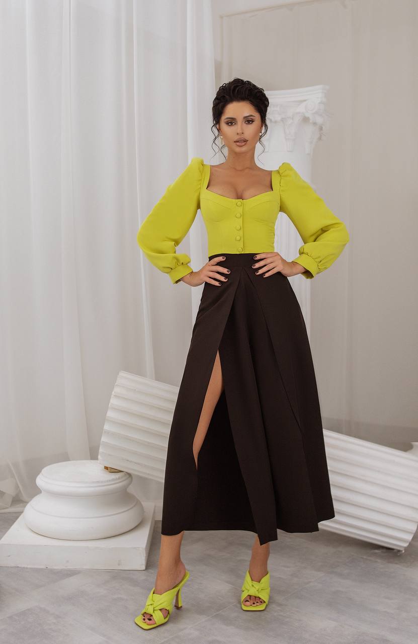 Sweetheart Puff-Sleeve Blouse