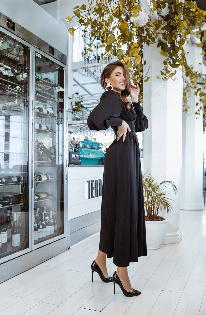 V-neck Buttoned Puff-Sleeve Midi Dress
