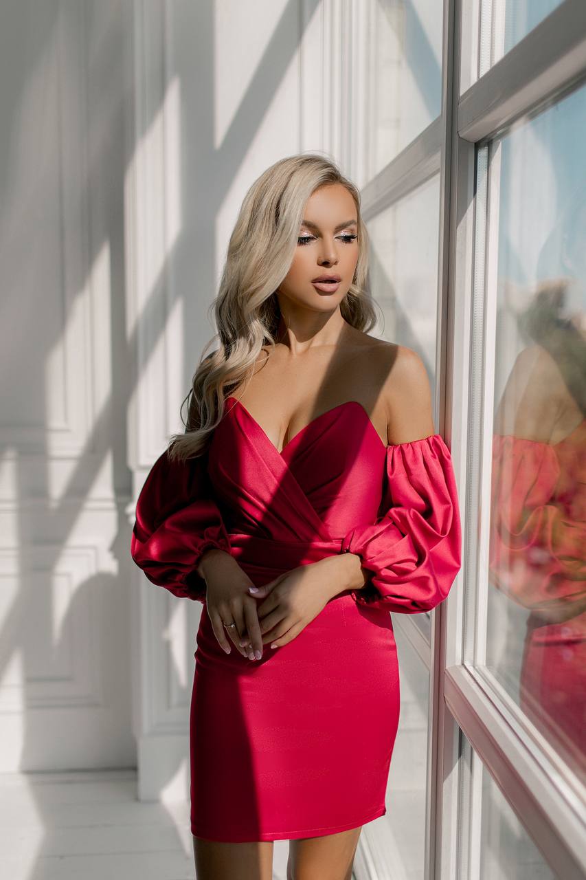 Puffed Sleeve Mini Prom Dress