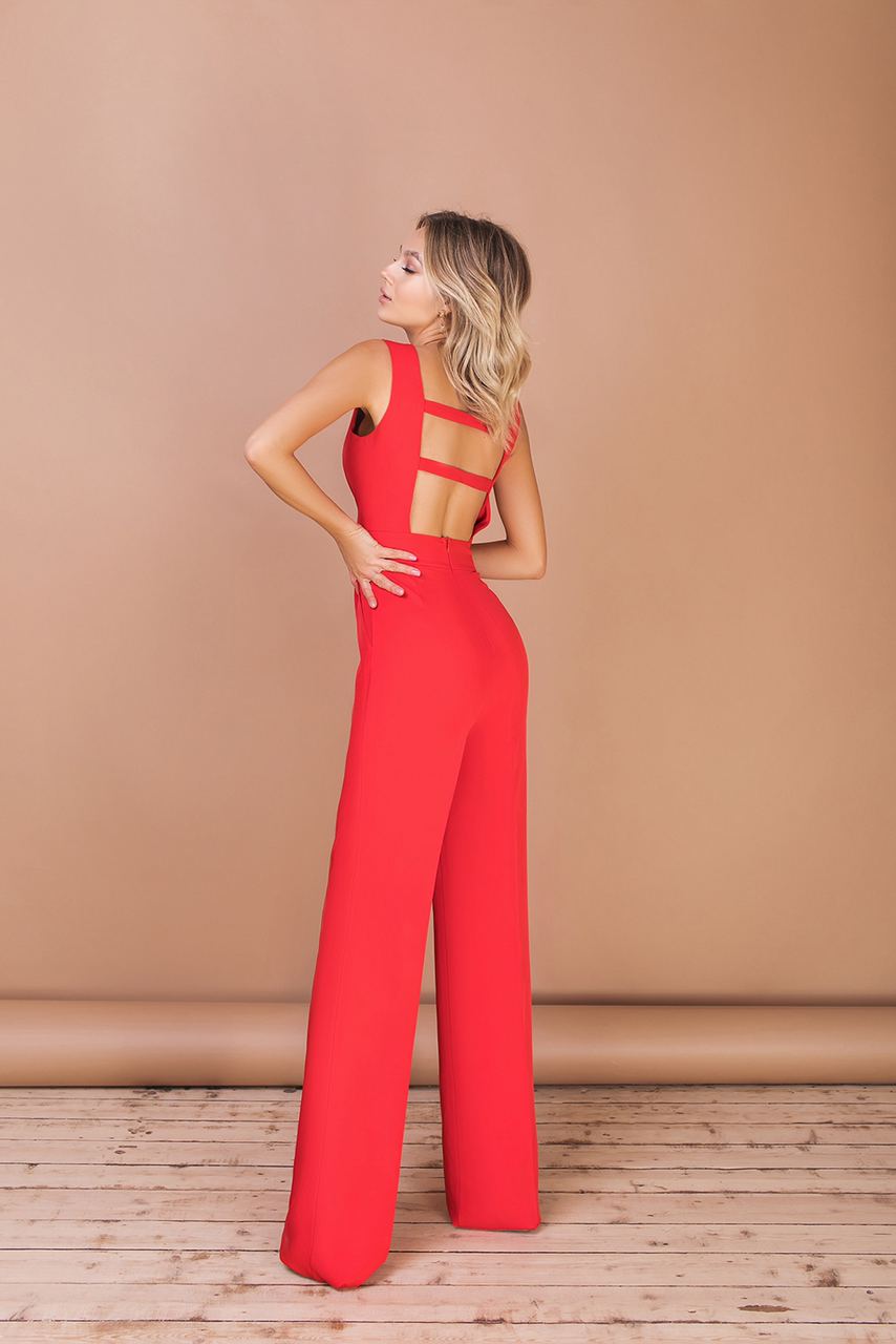 Deep V-neck Sleeveless Jumpsuit