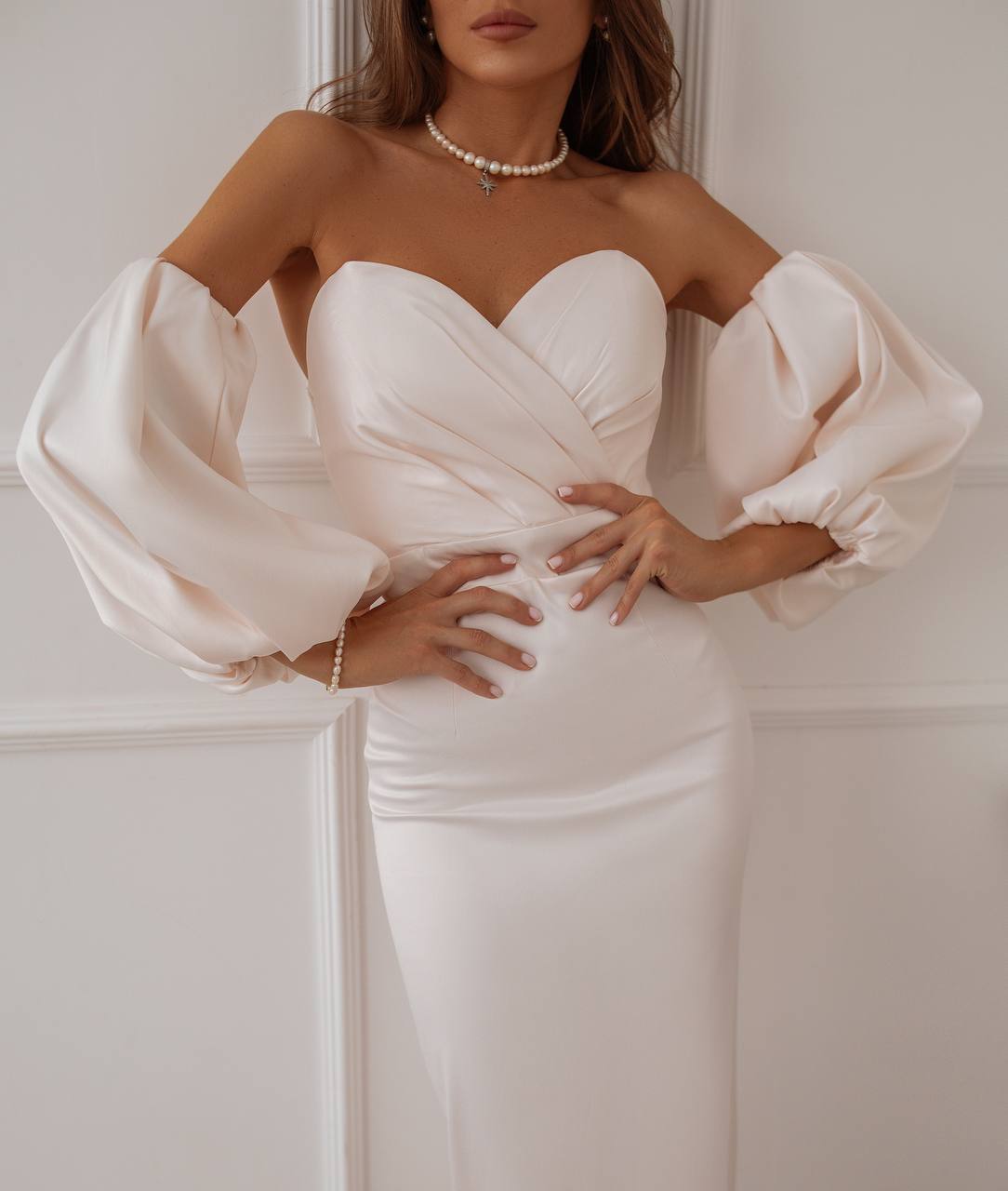 Puffed Sleeve Midi Dress