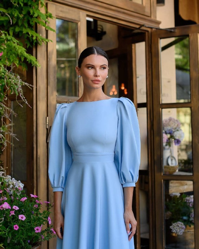 Backless Puff Sleeve Midi Dress