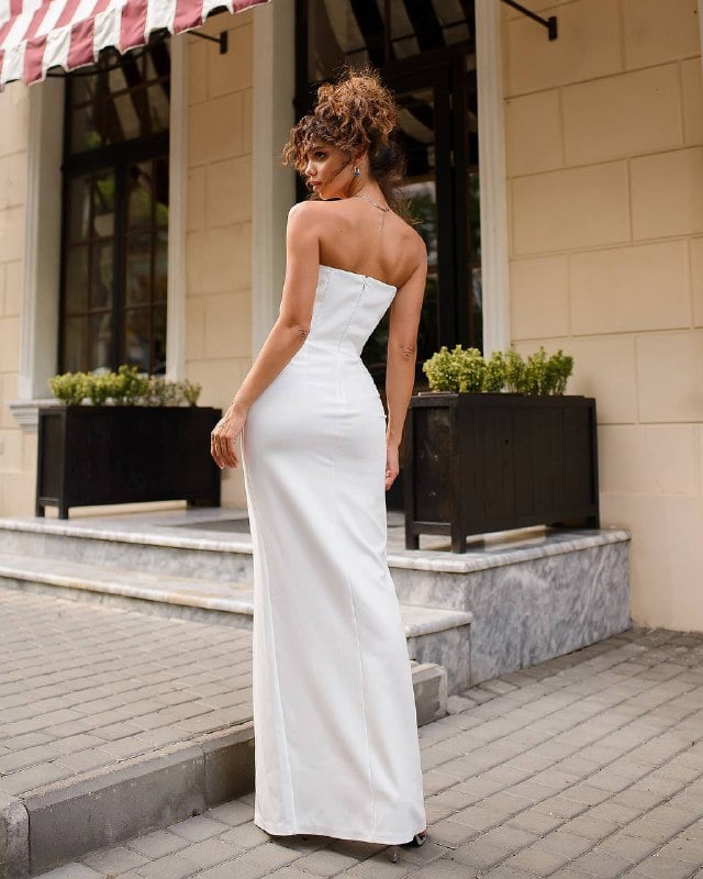 Strapless V-neck Maxi Dress