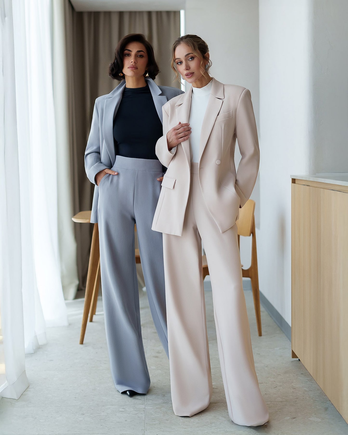 Double-Breasted Style Relaxed Fit Suit 2-Piece