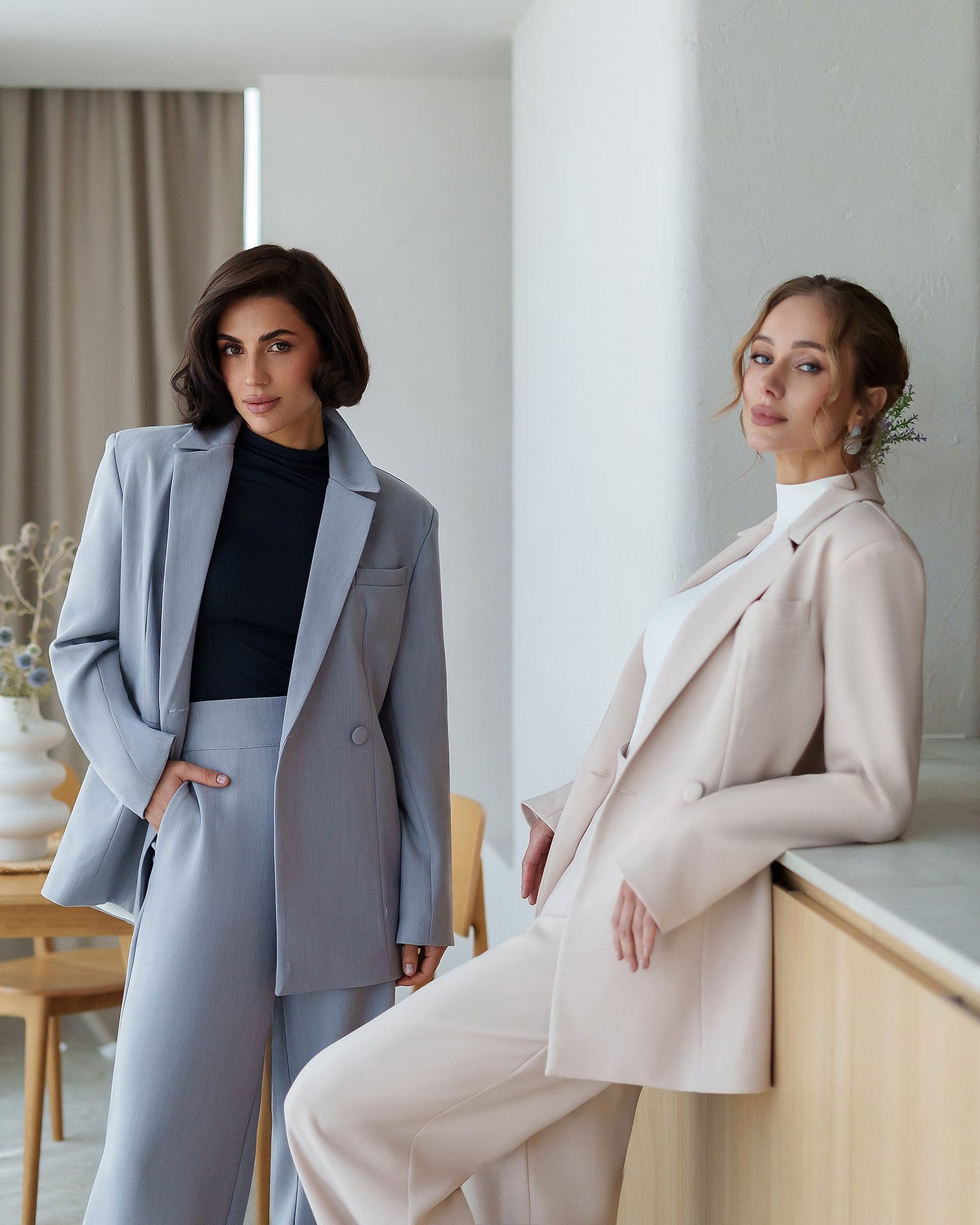Double-Breasted Style Relaxed Fit Suit 2-Piece