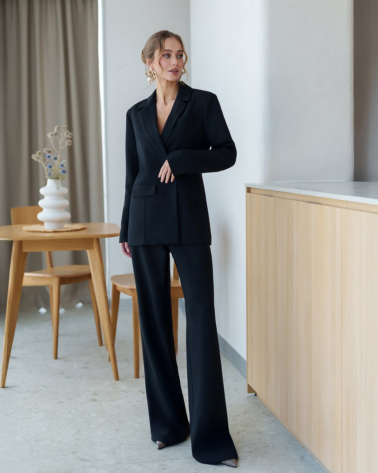 Double-Breasted Style Relaxed Fit Suit 2-Piece