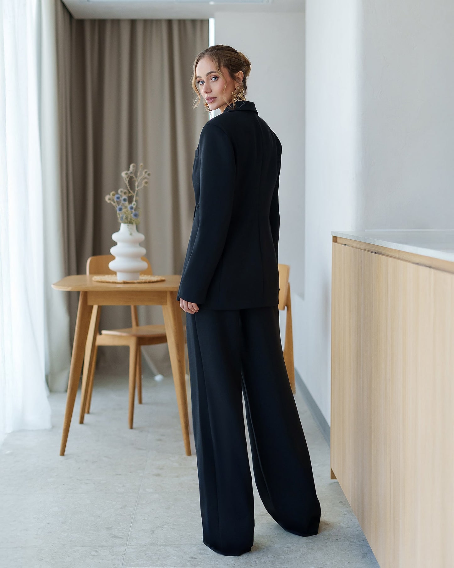 Double-Breasted Style Relaxed Fit Suit 2-Piece