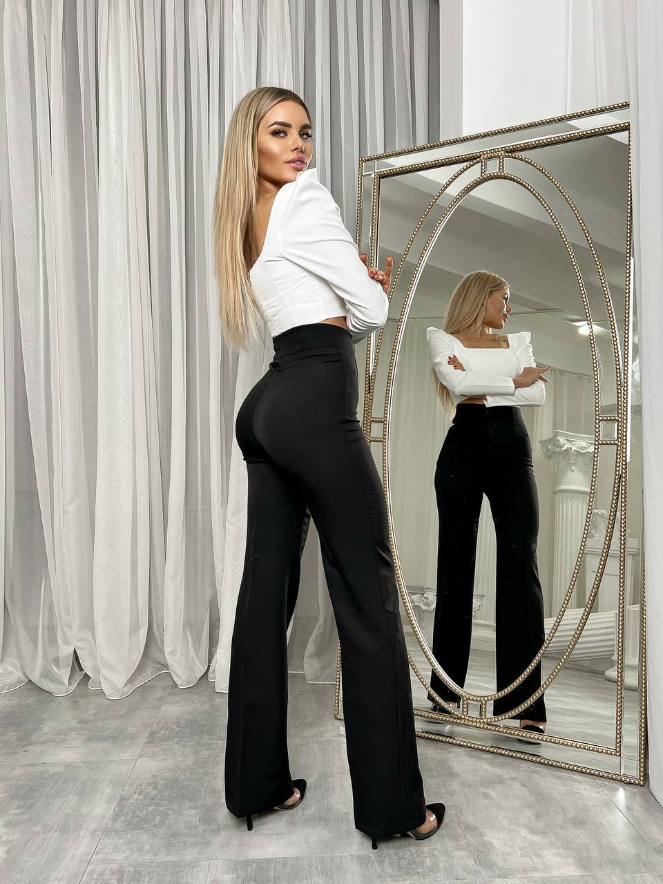 Square Neck Long Sleeve Crop Top